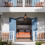 SUITE 3 DELUXE COM VARANDA E SAIDA JARDIM - FRENTE PROFISSIONAL VARANDA